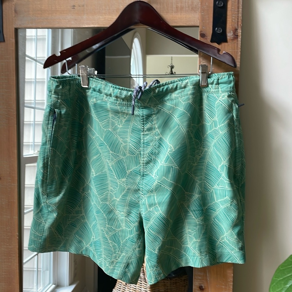 Mack Weldon Swim Trunks Palm Leaf Print Size XL